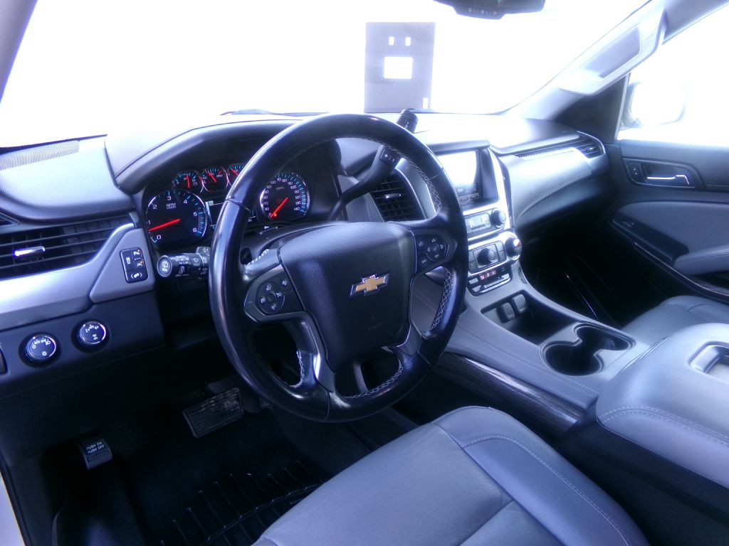 2019 Chevrolet Suburban Image 18