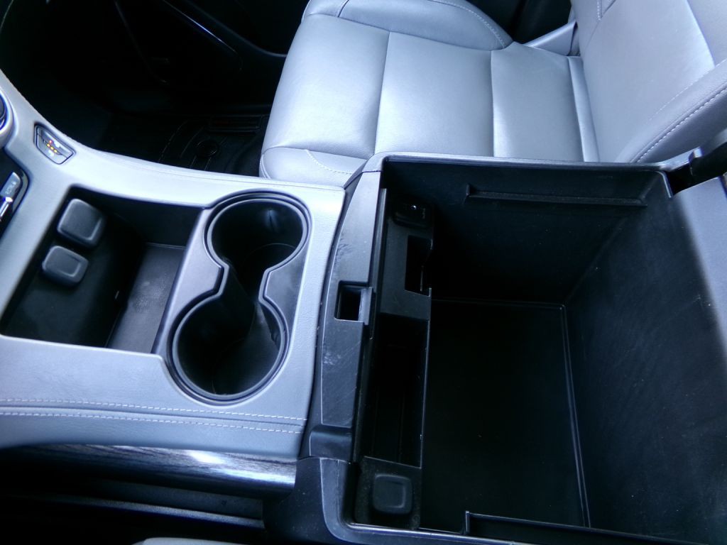 2019 Chevrolet Suburban Image 30