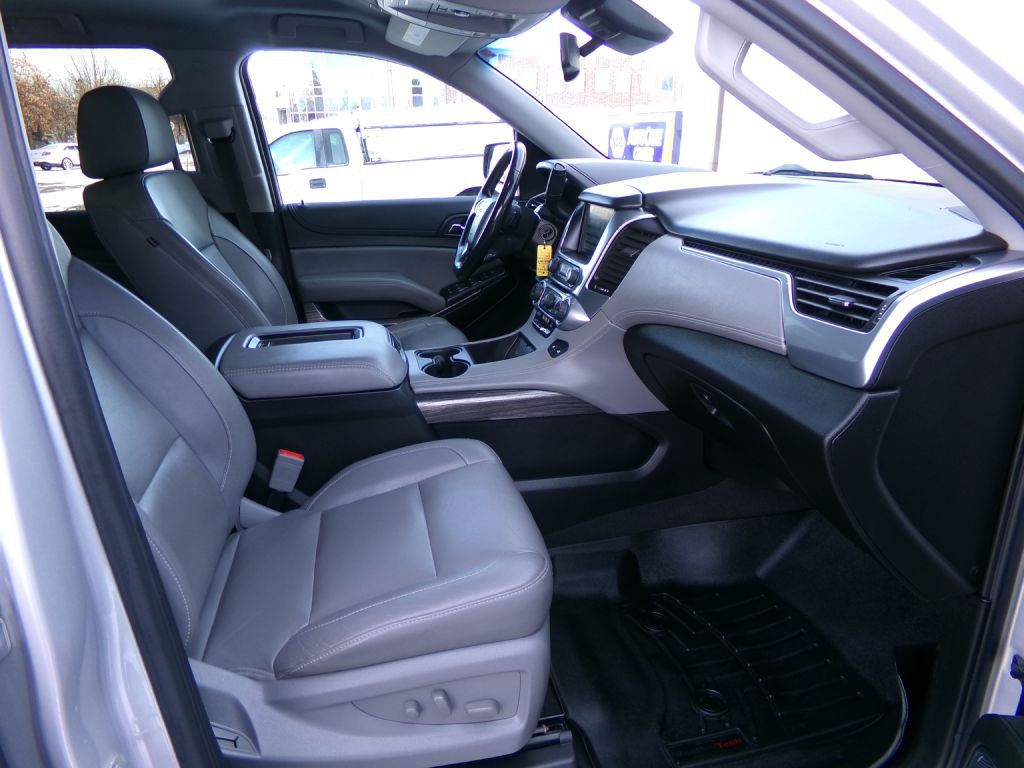 2019 Chevrolet Suburban Image 38