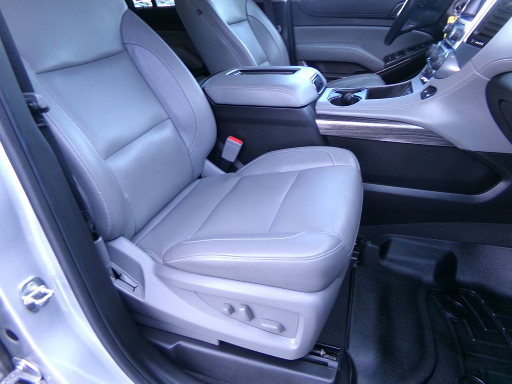 2019 Chevrolet Suburban Image 41