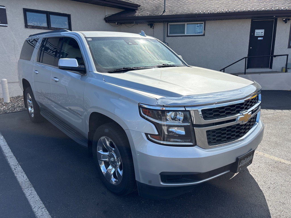 2019 Chevrolet Suburban Image 1