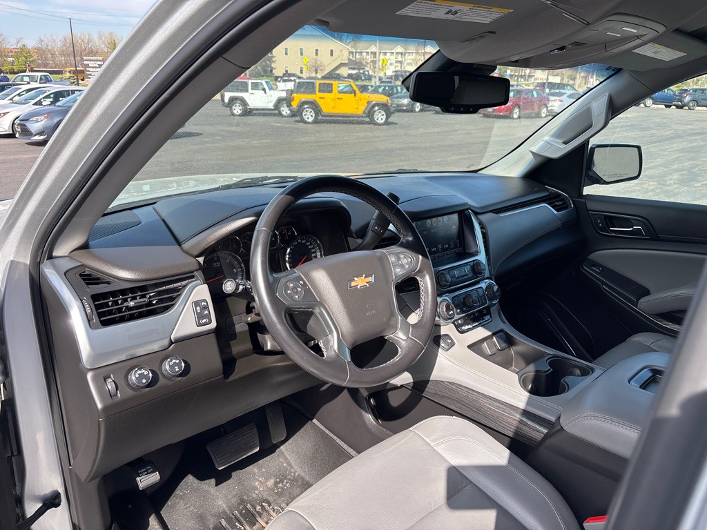 2019 Chevrolet Suburban Image 11
