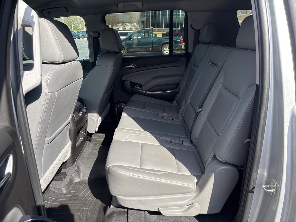 2019 Chevrolet Suburban Image 25