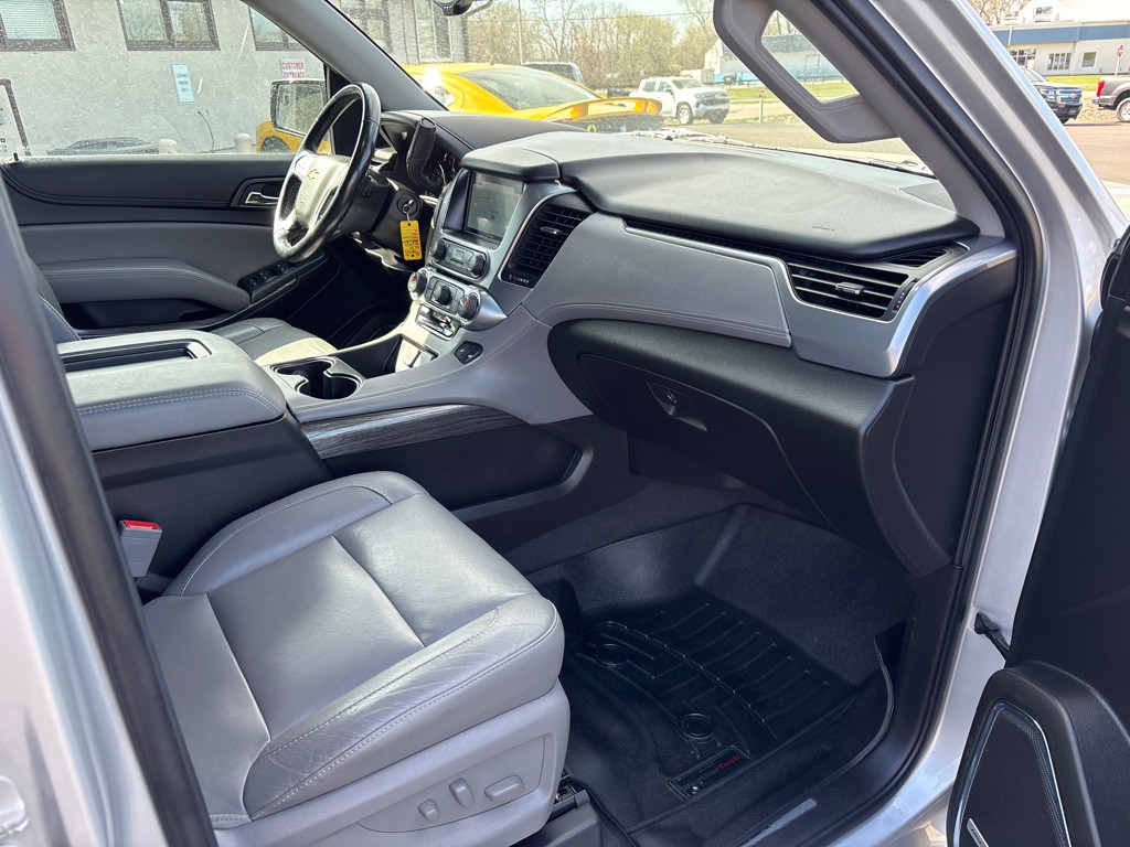 2019 Chevrolet Suburban Image 31
