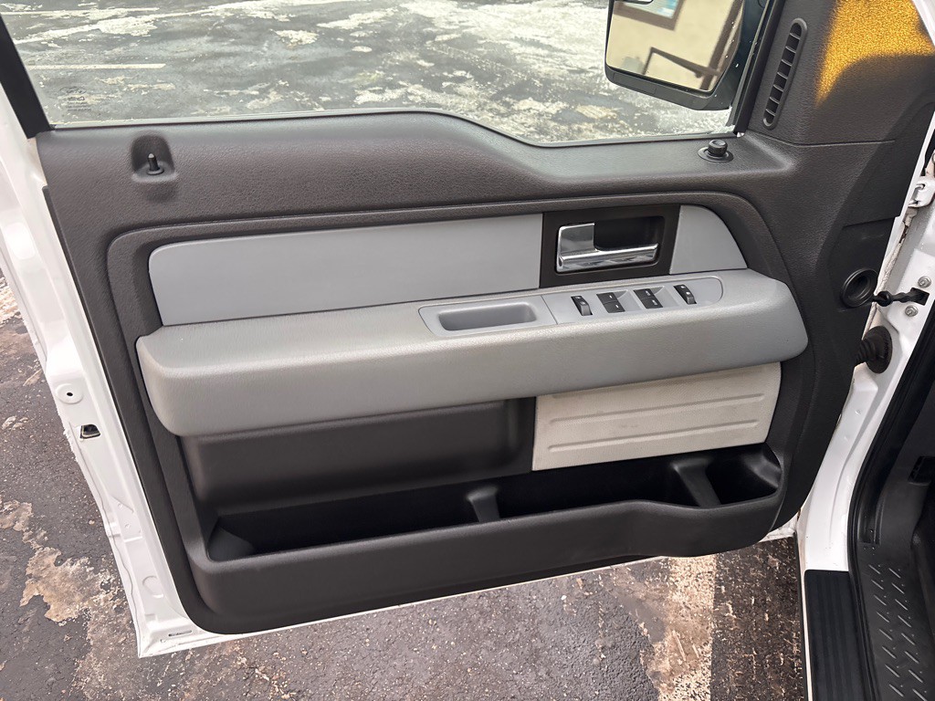 2014 Ford F-150 Image 9