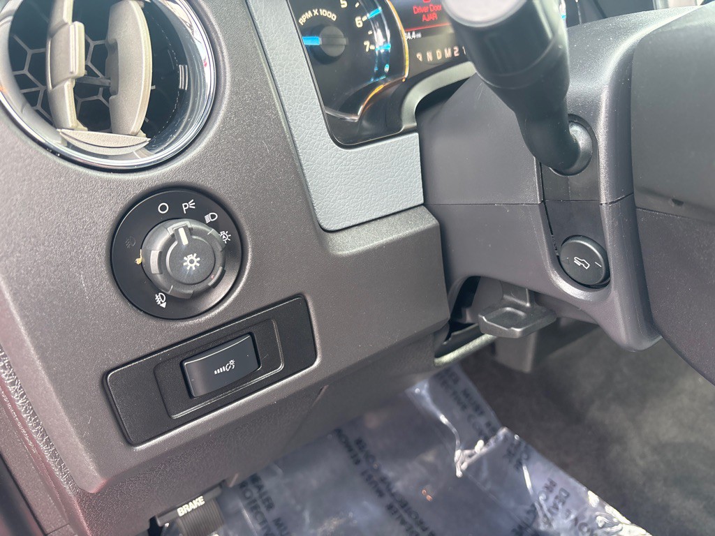 2011 Ford F-150 Image 12