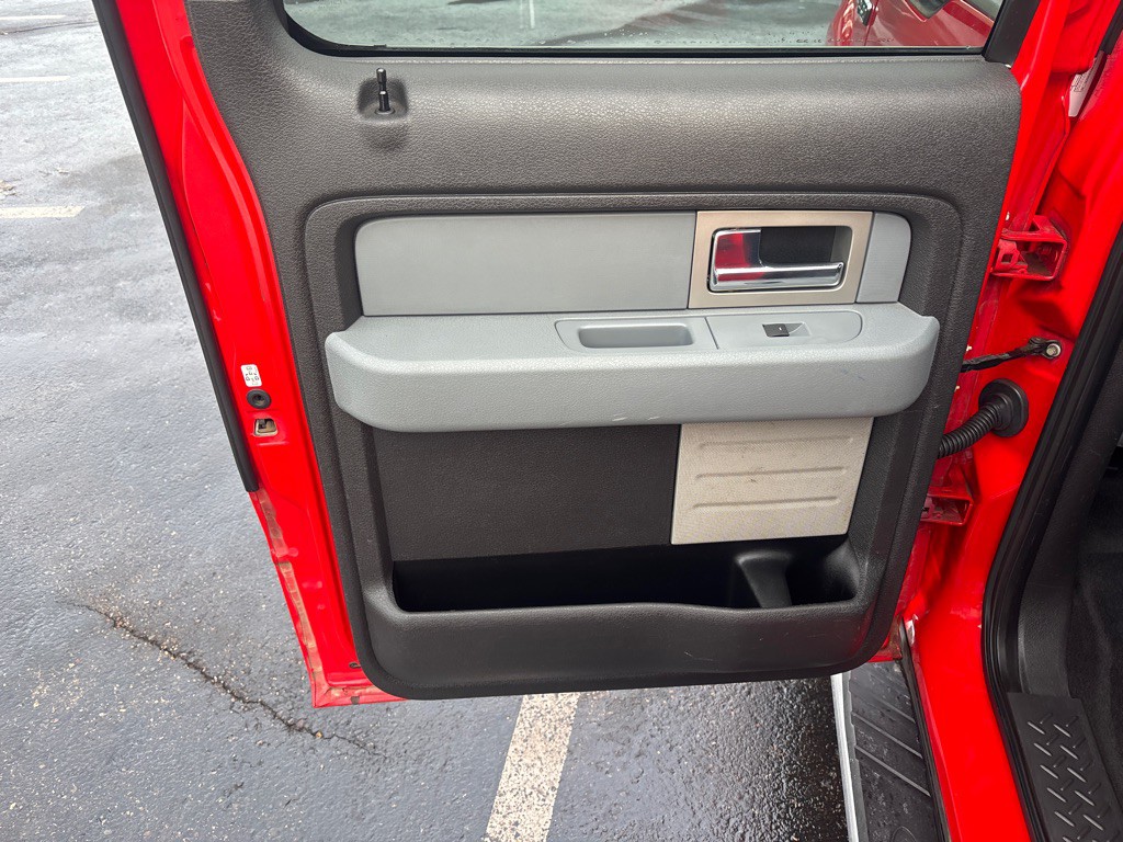 2011 Ford F-150 Image 24