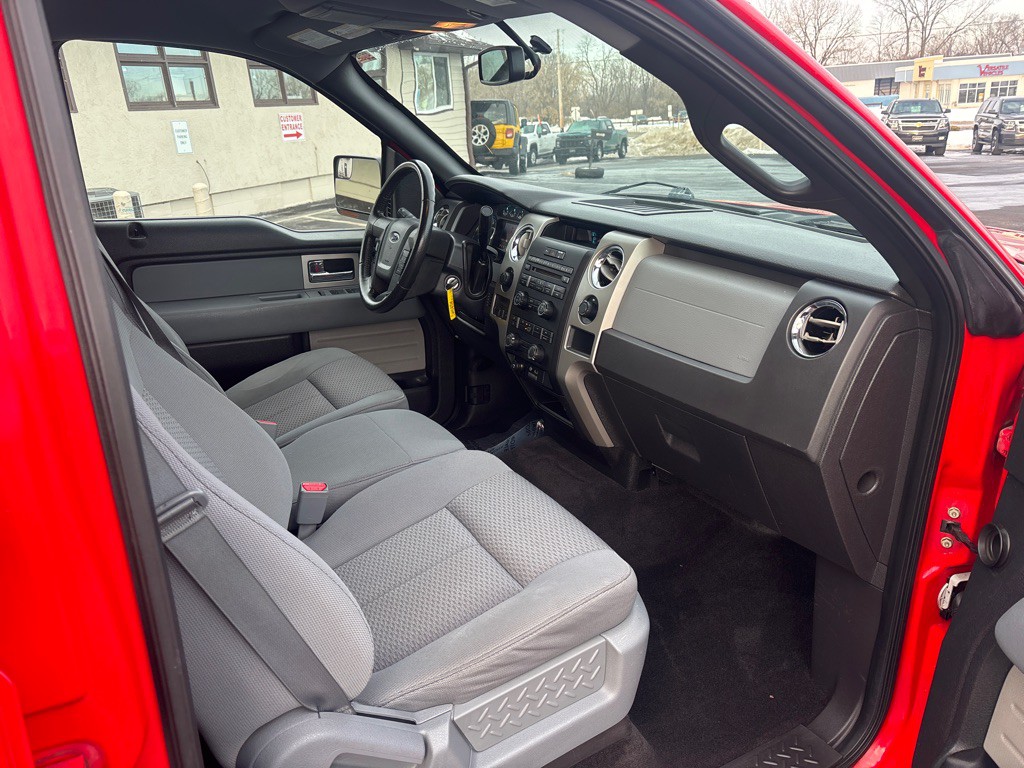 2011 Ford F-150 Image 30