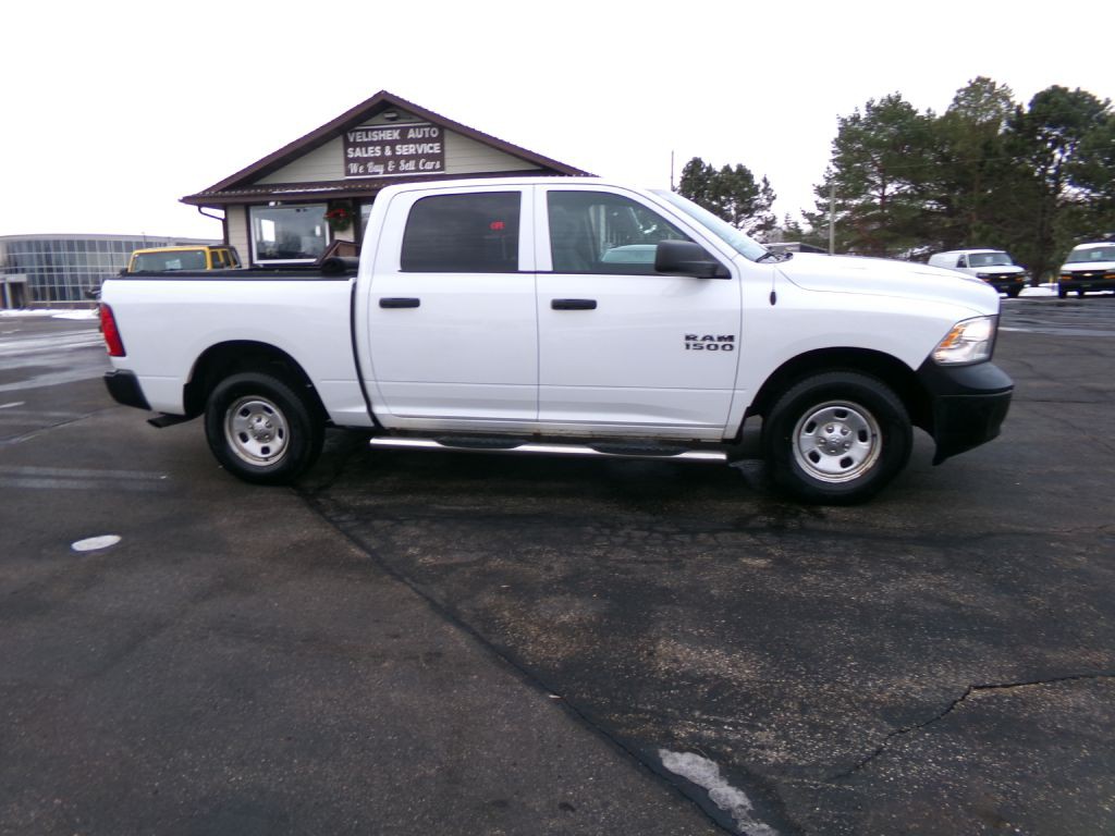 2016 RAM 1500 Image 2