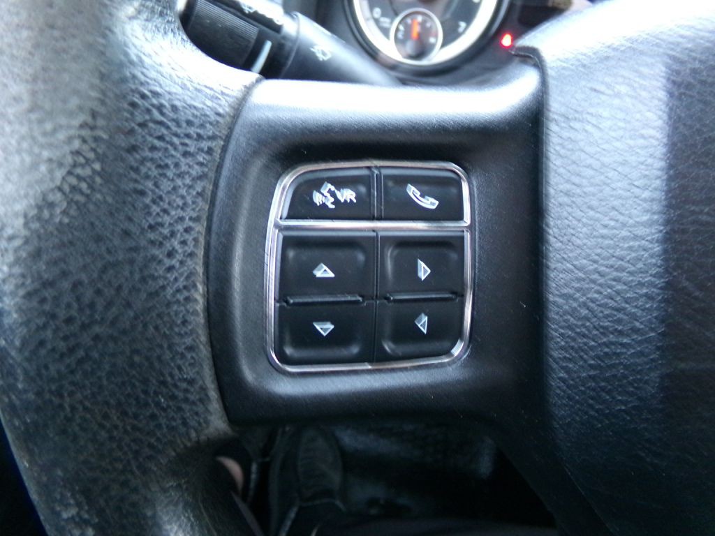 2016 RAM 1500 Image 16