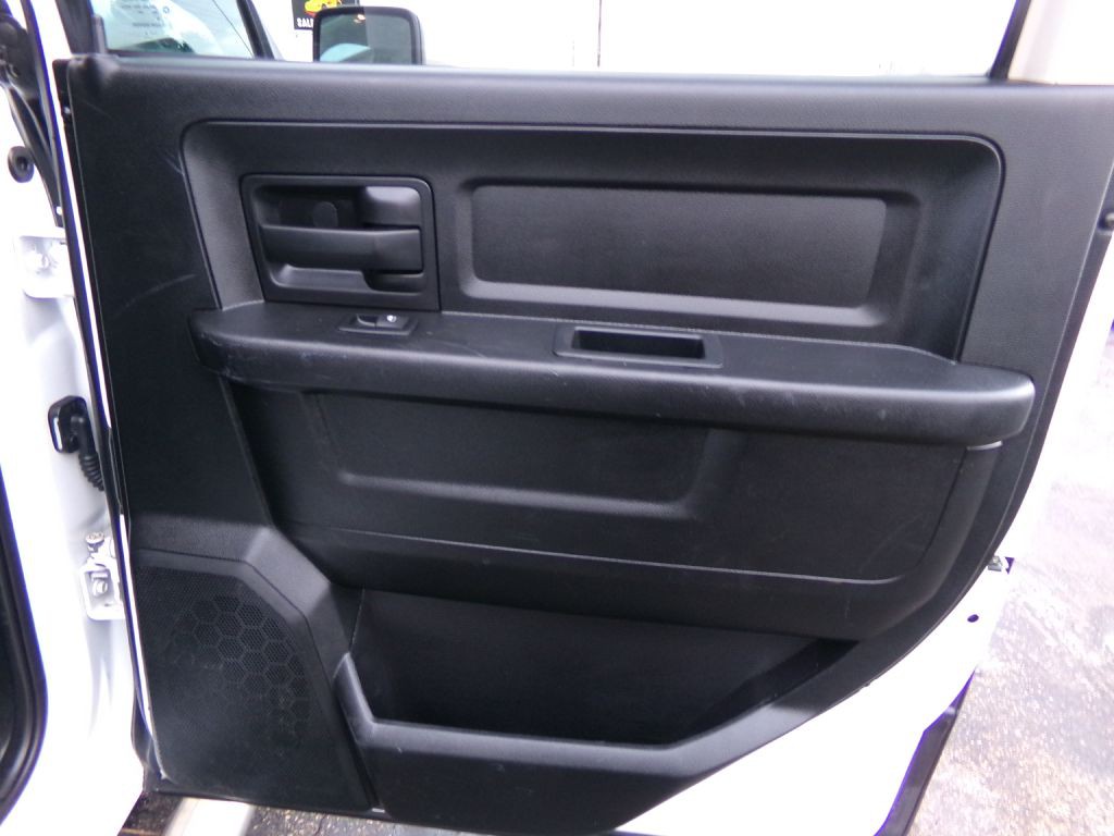 2016 RAM 1500 Image 37