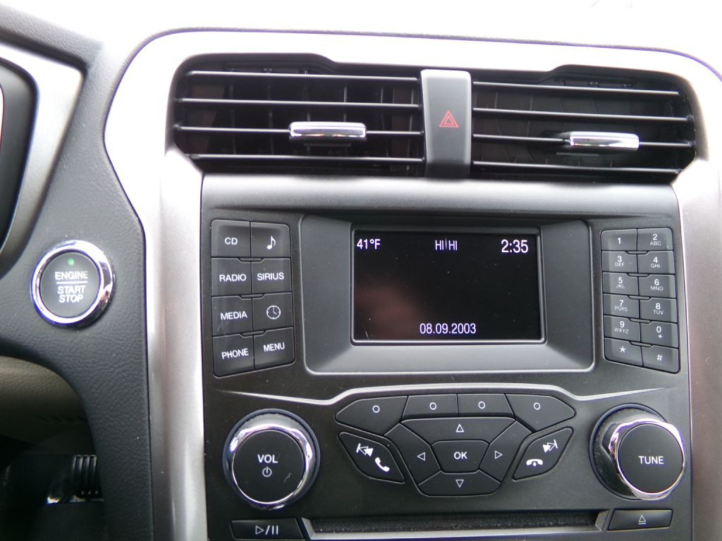 2018 Ford Fusion Image 19