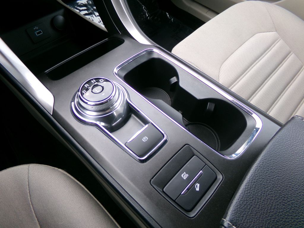 2018 Ford Fusion Image 24