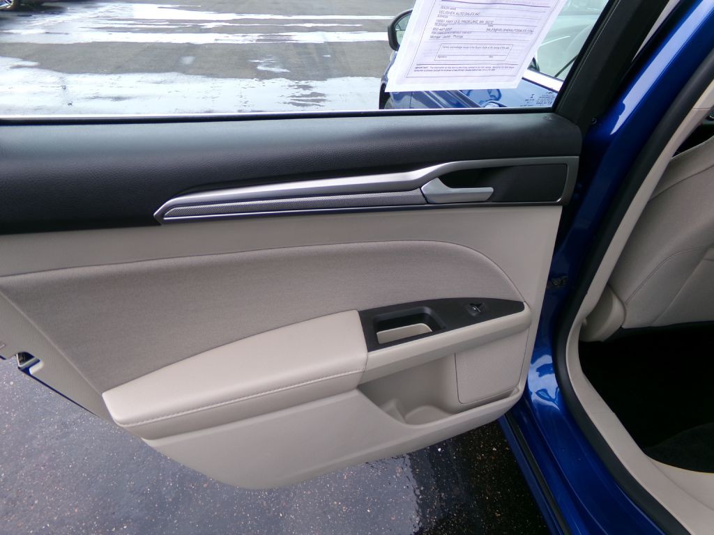 2018 Ford Fusion Image 32