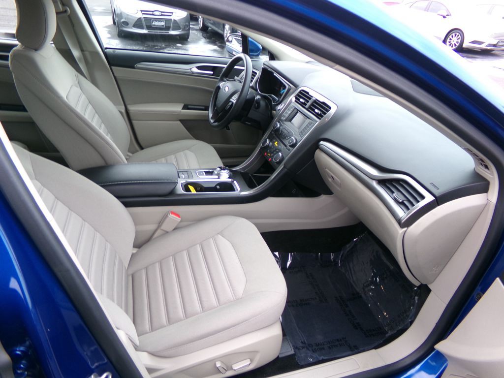 2018 Ford Fusion Image 33