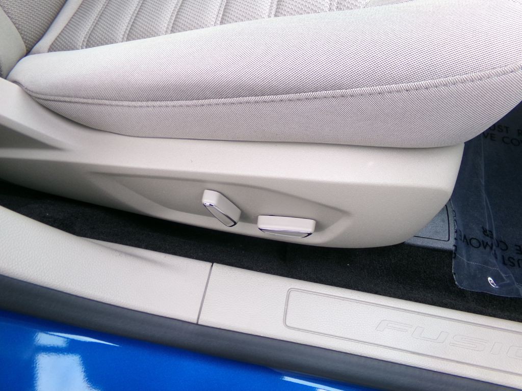 2018 Ford Fusion Image 35