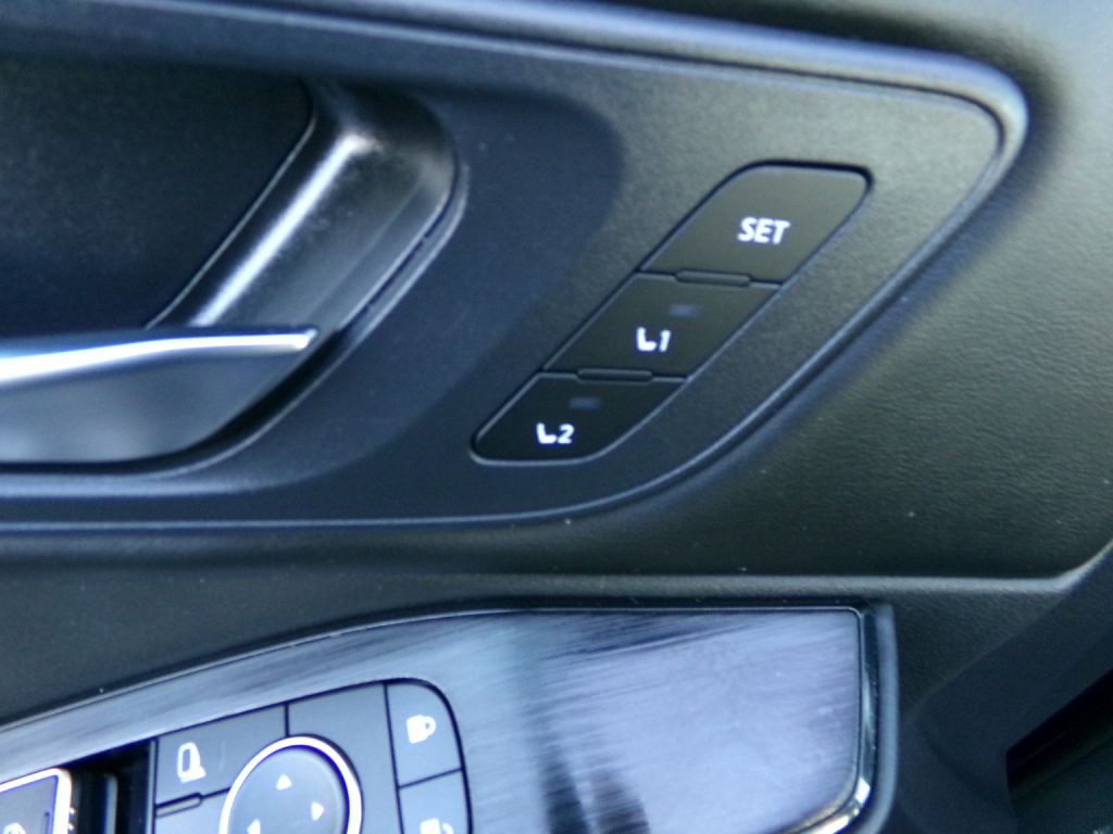 2023 Nissan Rogue Image 12