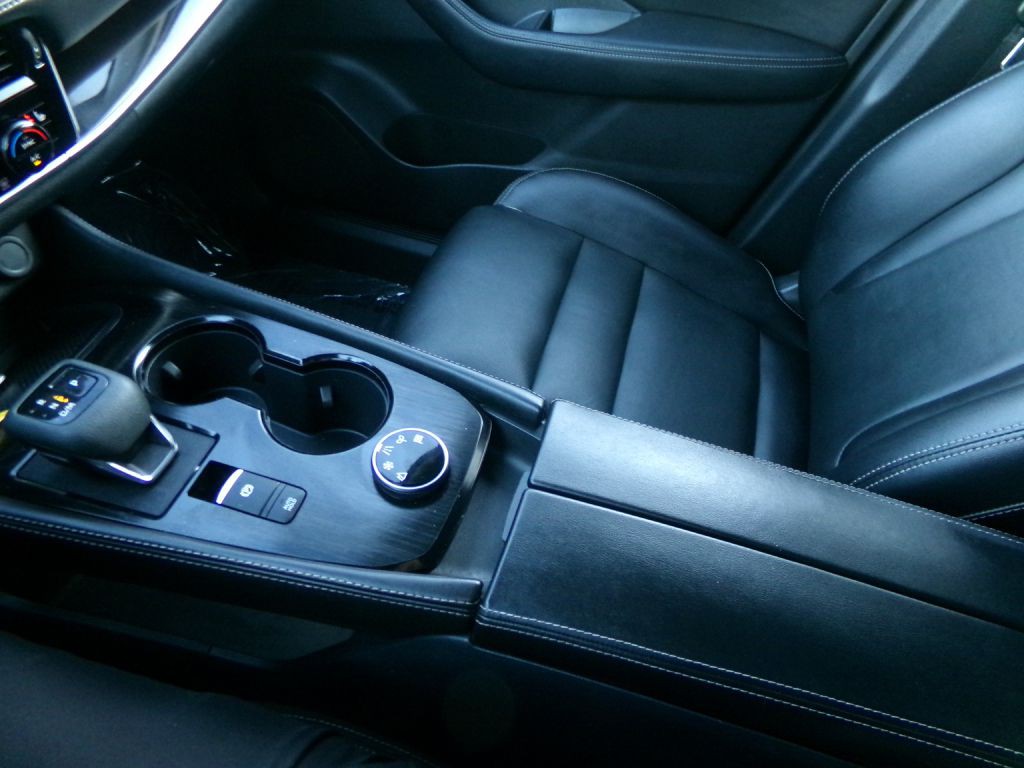 2023 Nissan Rogue Image 37