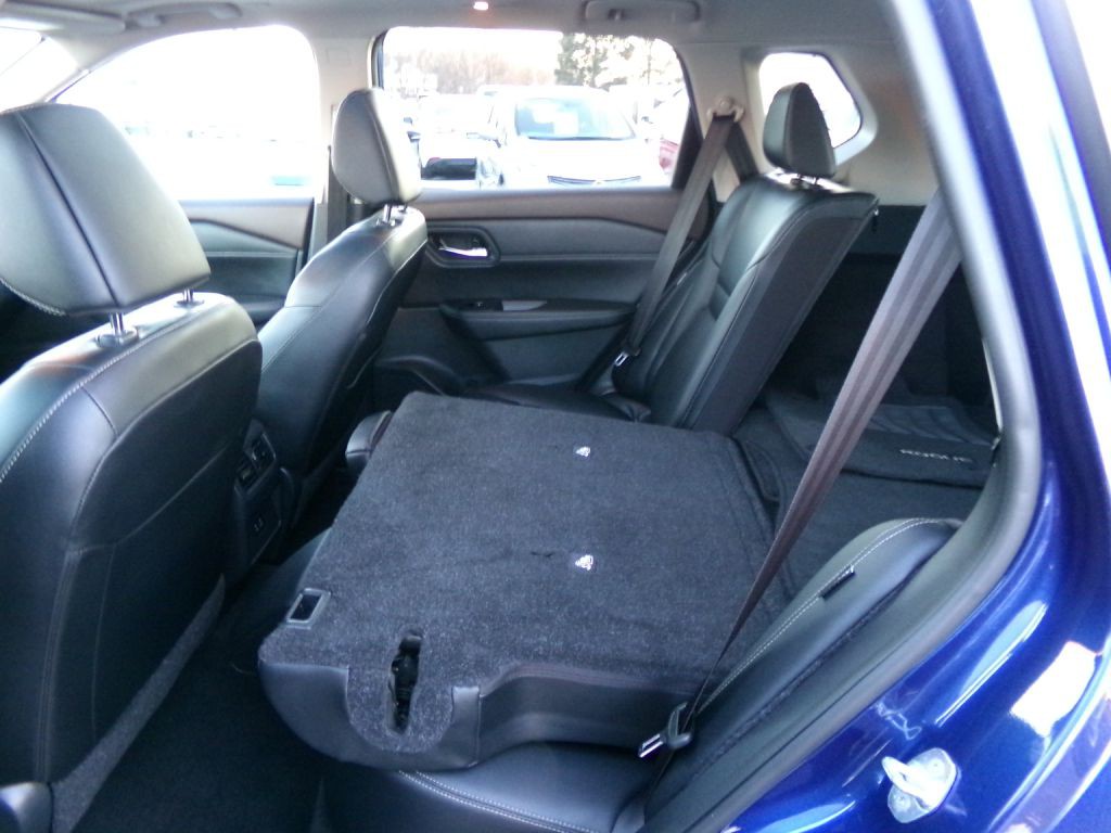 2023 Nissan Rogue Image 45