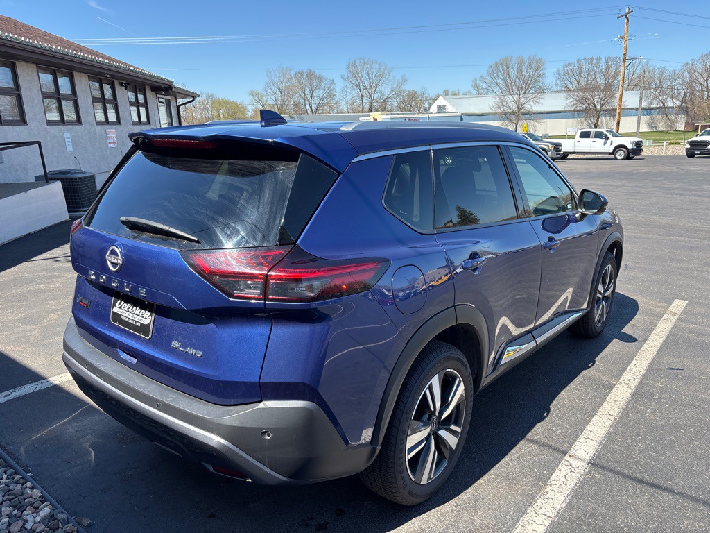 2023 Nissan Rogue Image 3