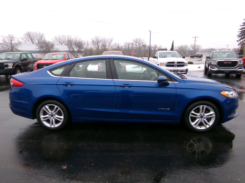 2018 Ford Fusion Image 2