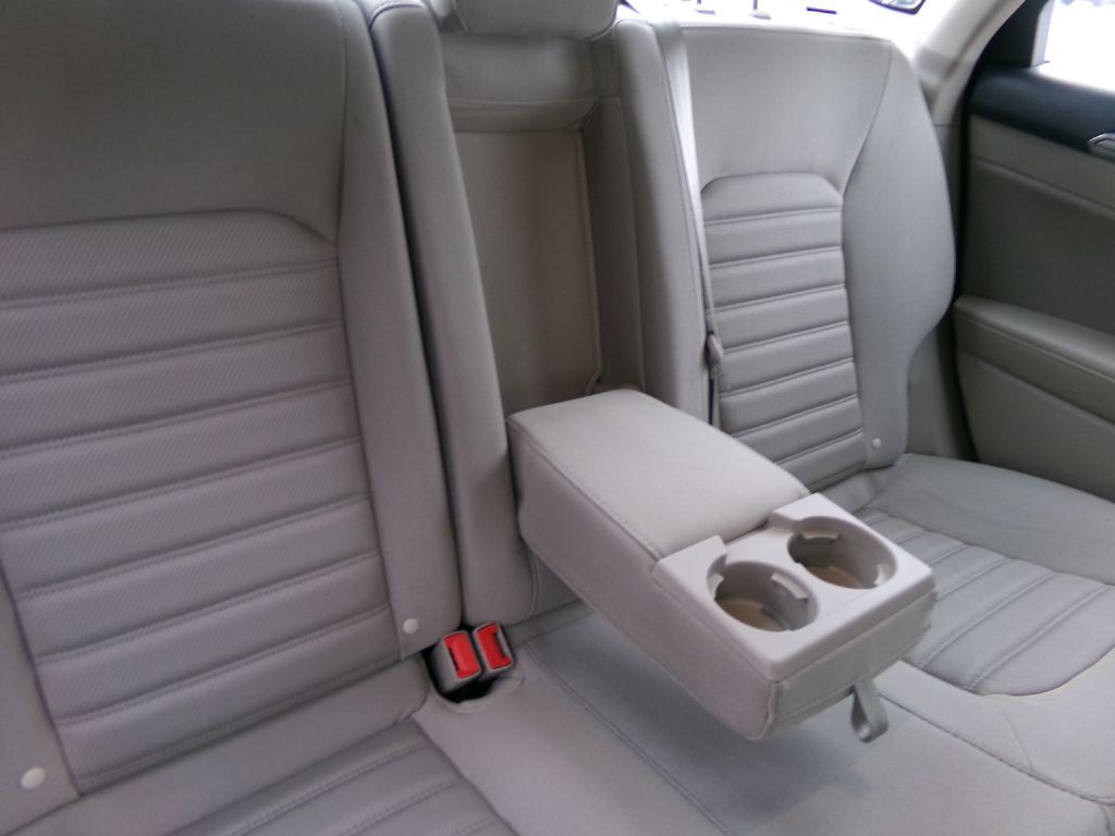 2018 Ford Fusion Image 33