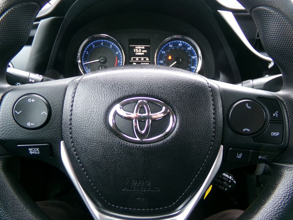 2018 Toyota Corolla Image 12
