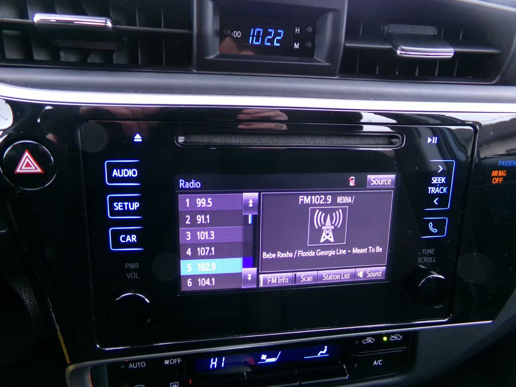 2018 Toyota Corolla Image 14