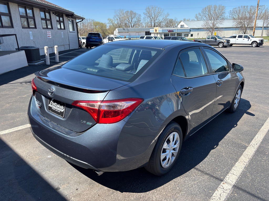 2018 Toyota Corolla Image 3