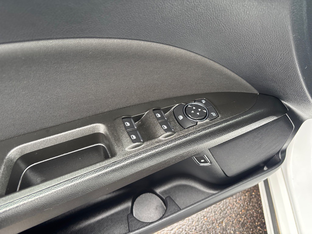 2020 Ford Fusion Image 10