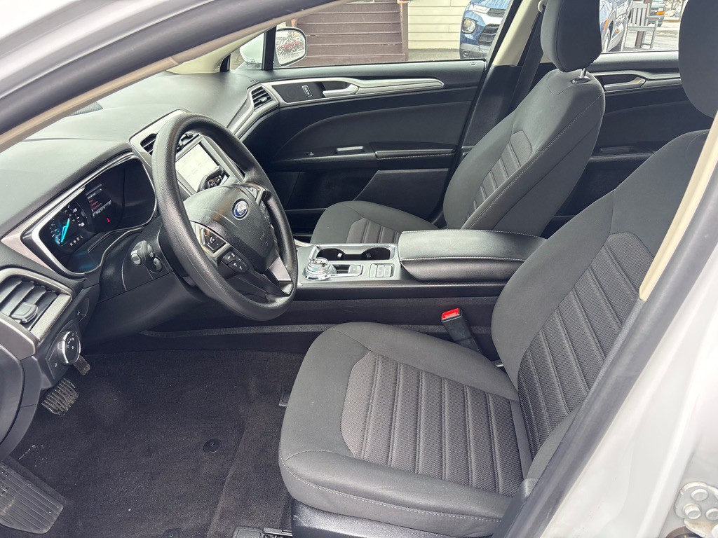 2020 Ford Fusion Image 12