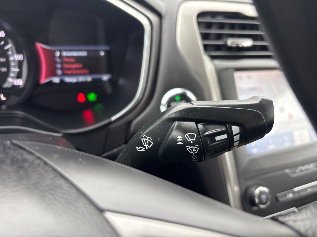 2020 Ford Fusion Image 17