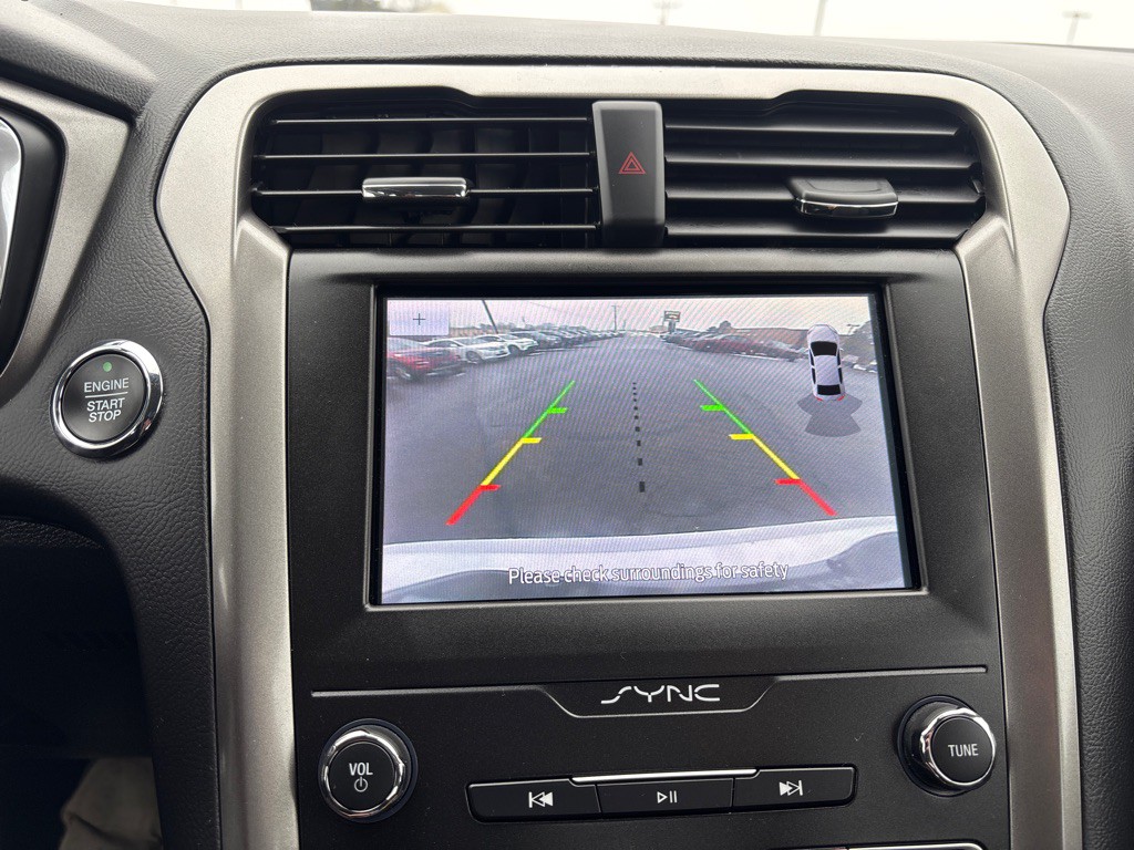 2020 Ford Fusion Image 22