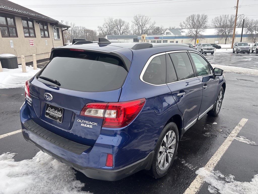 2017 Subaru Outback Image 3