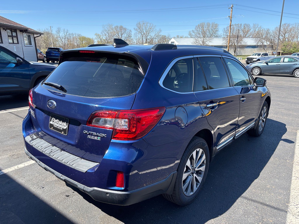 2017 Subaru Outback Image 3