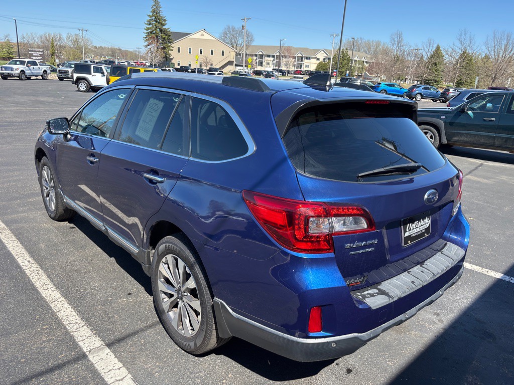 2017 Subaru Outback Image 5
