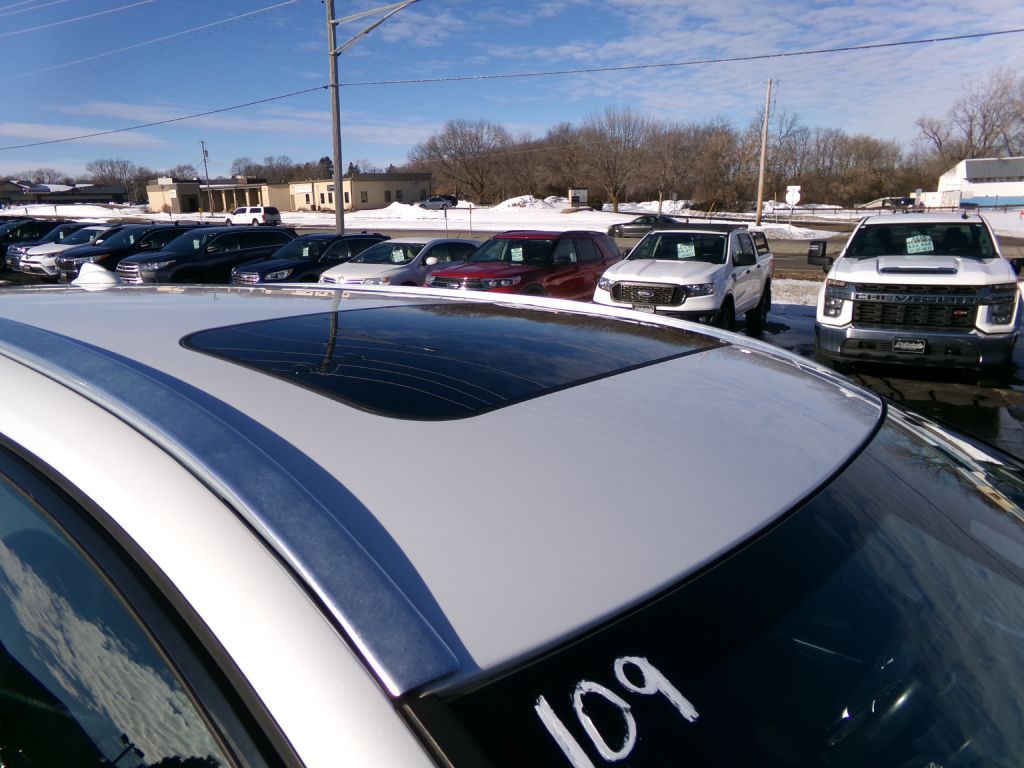 2018 Volvo V60 Image 9