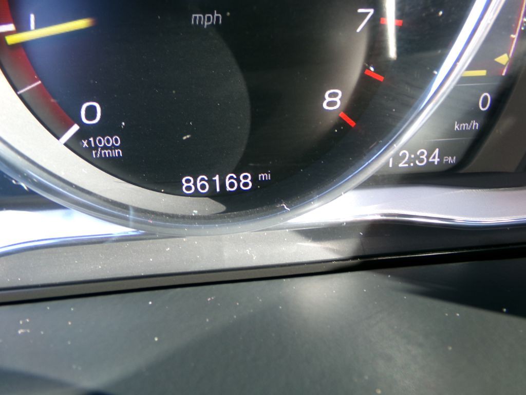 2018 Volvo V60 Image 18