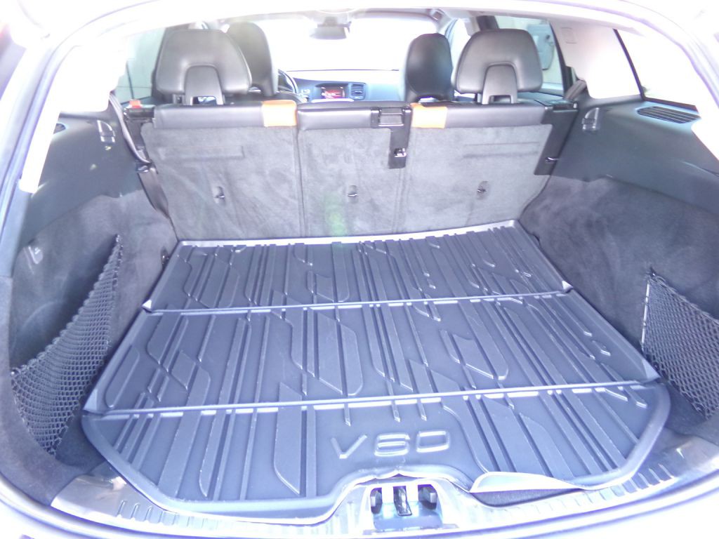 2018 Volvo V60 Image 37