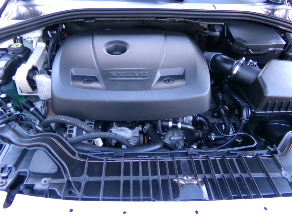 2018 Volvo V60 Image 49