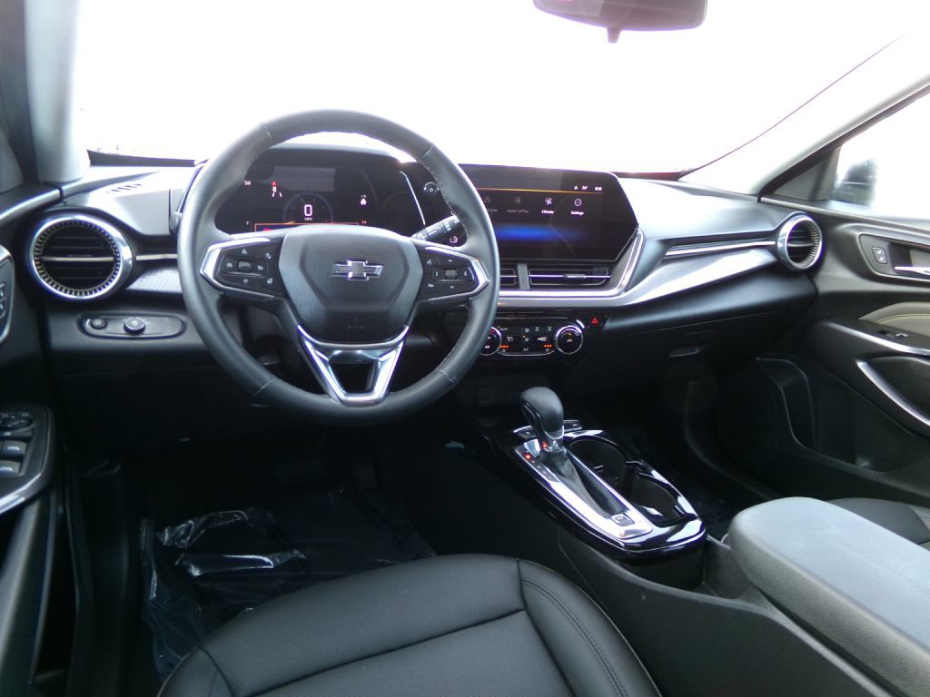 2025 Chevrolet Trax Image 28