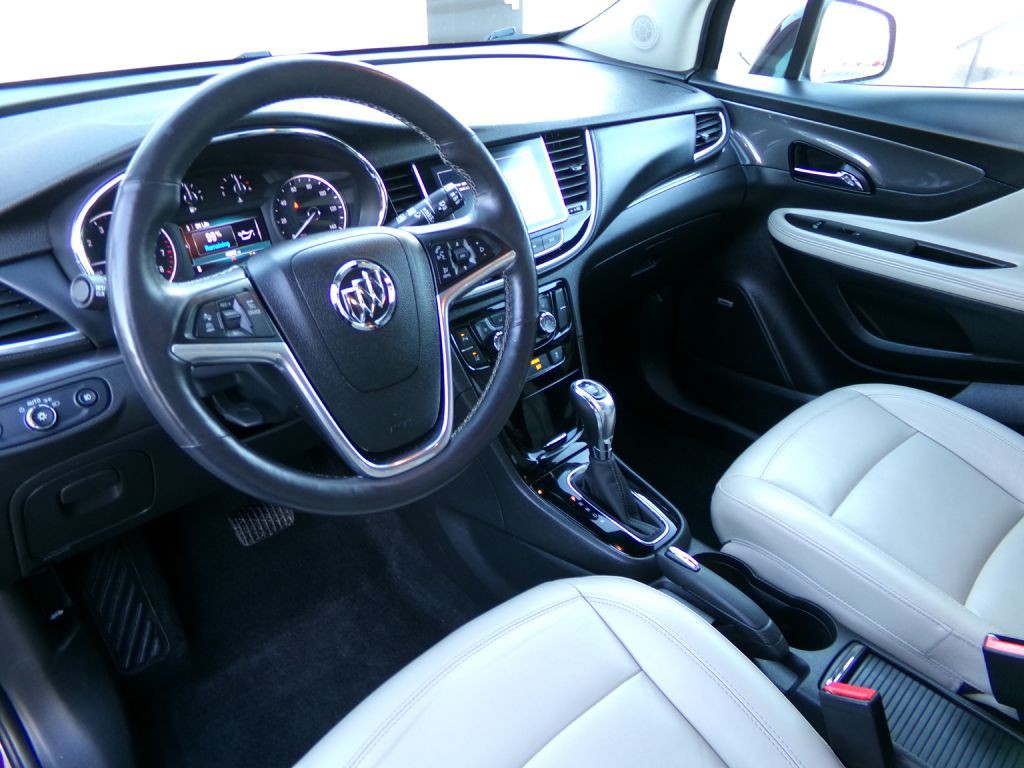 2017 Buick Enclave Image 14