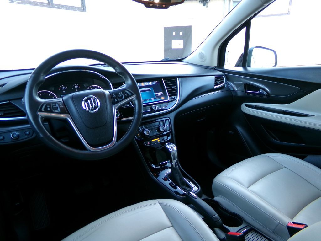 2017 Buick Enclave Image 31