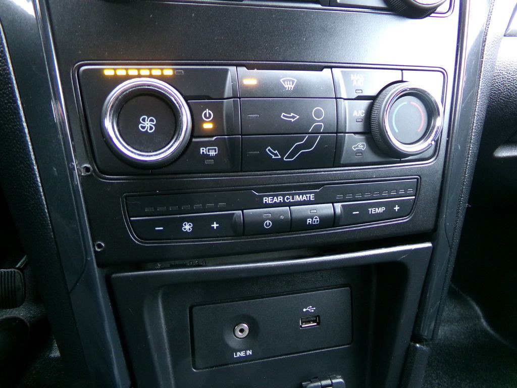 2019 Ford Explorer Image 16