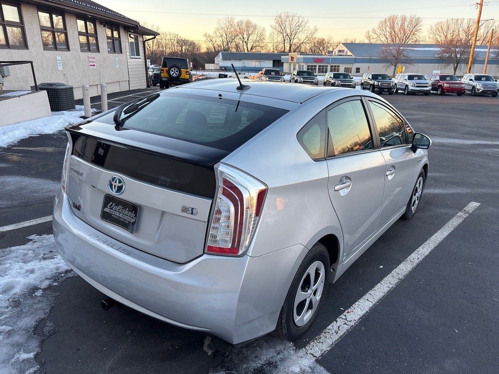 2015 Toyota Prius Image 3