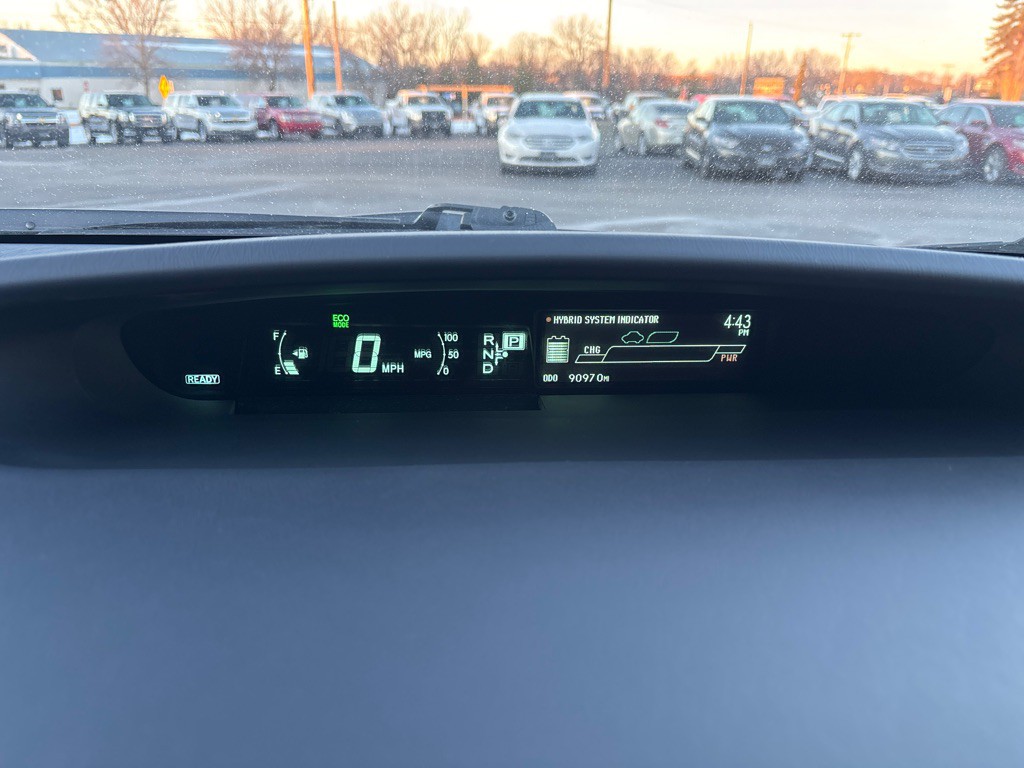 2015 Toyota Prius Image 15