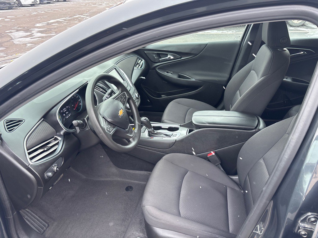 2018 Chevrolet Malibu Image 11
