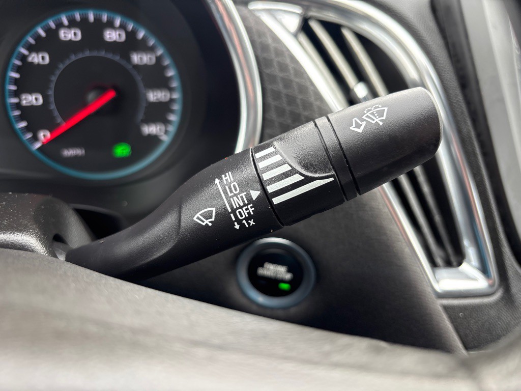 2018 Chevrolet Malibu Image 17