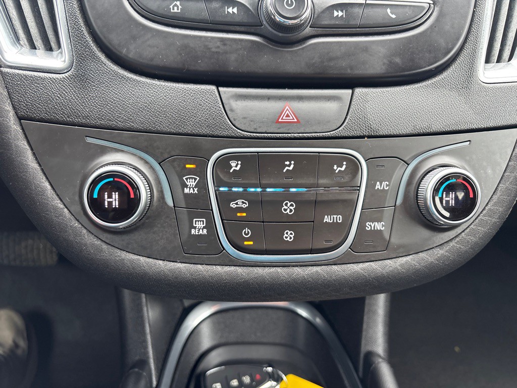 2018 Chevrolet Malibu Image 24