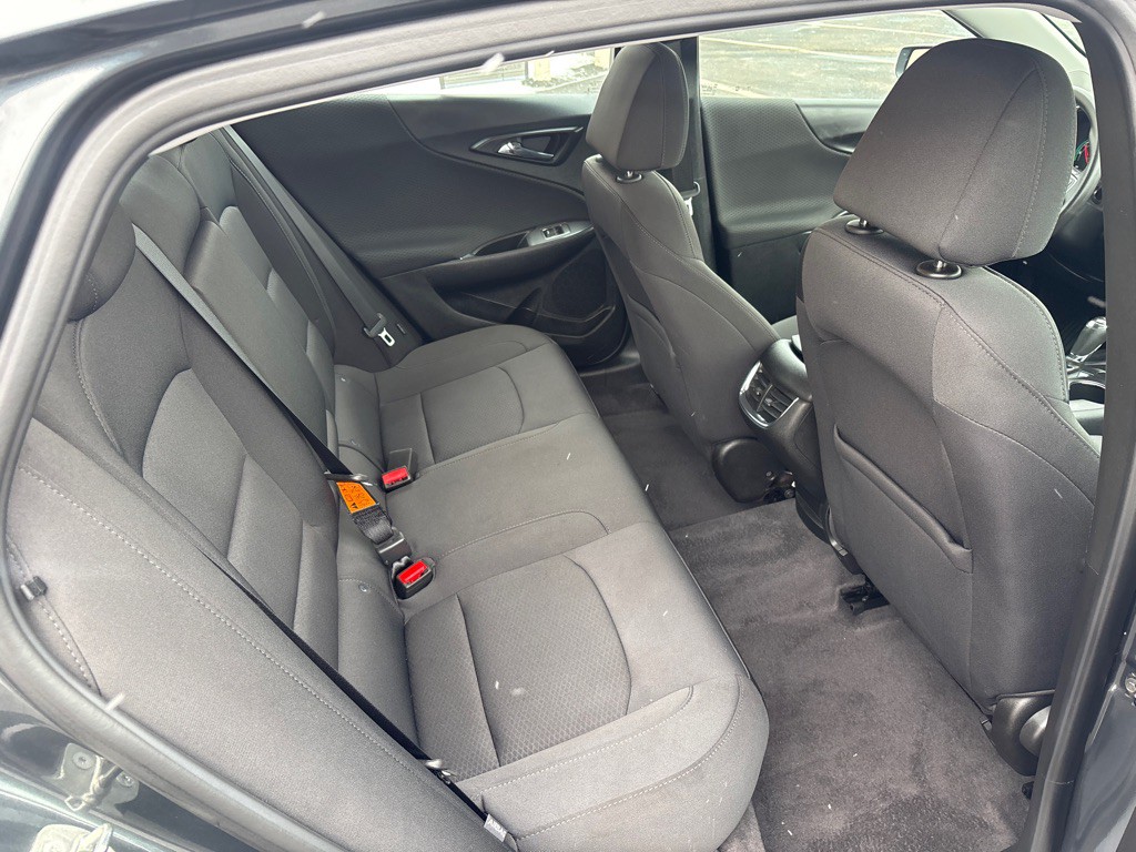 2018 Chevrolet Malibu Image 33